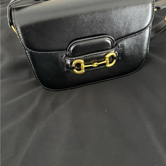 Elegant Black Leather Bag - Picture 7 of 9